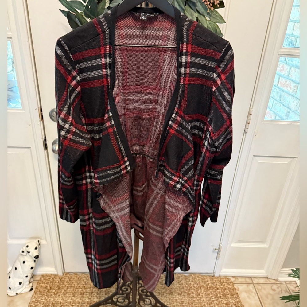 NWOT Signature Studio Black & Red Waterfall Open Front Cardigan LS 2X